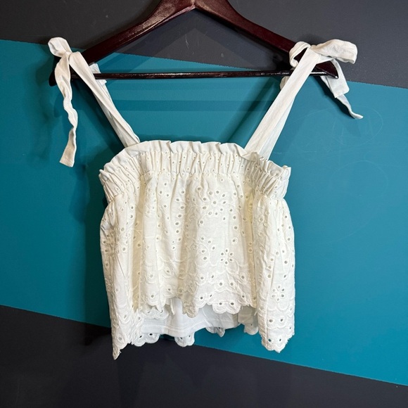 White Sleeveless Ruffled Crop Tank Top cotton - Picture 5 of 10